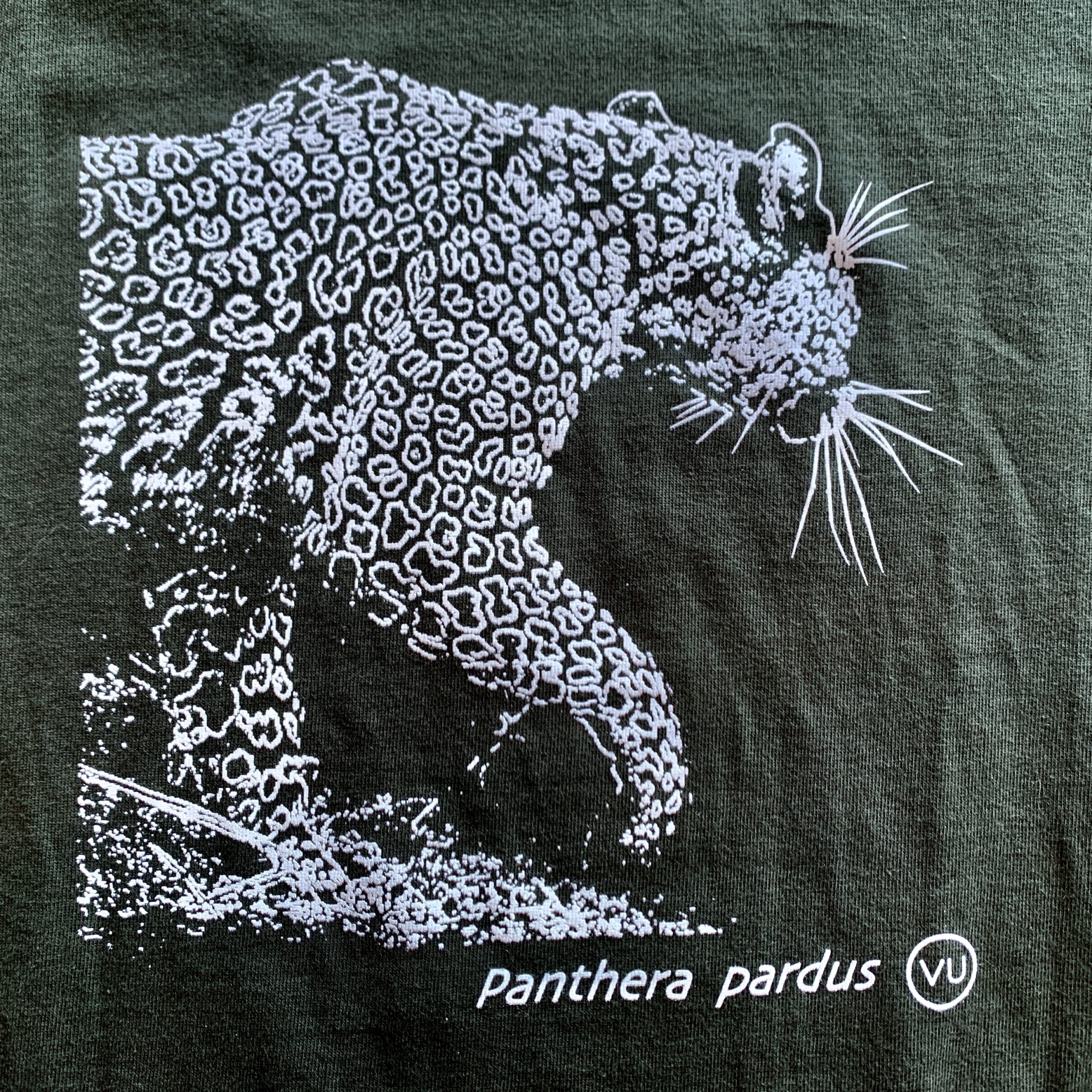 Leopard T-Shirt (Go hunt your dreams) - Image 2
